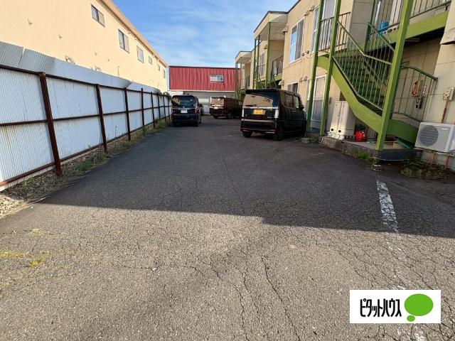 パールハイツ 駐車場