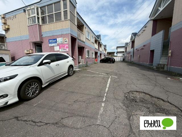 アプローズⅡ（101） 駐車場