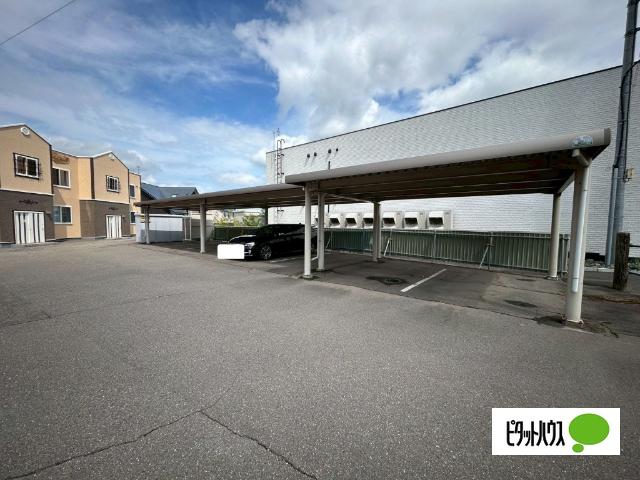 プードリエサクラⅡ（1-B） 駐車場