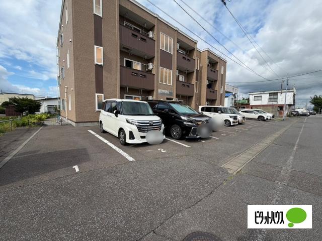 PopIar5・3（102） 駐車場