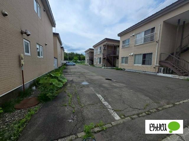 関谷ハイツF 駐車場