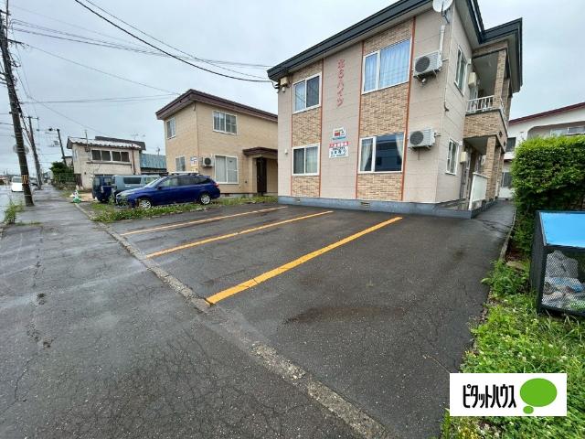 北6ハイツ（202） 駐車場