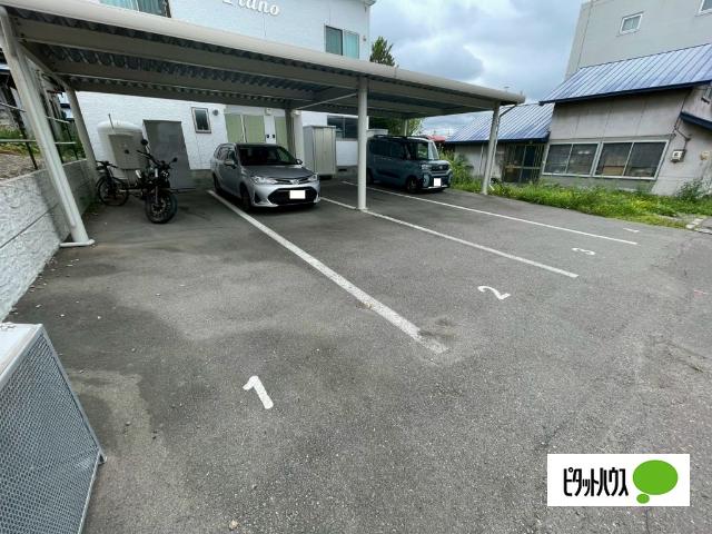 Fiano(メゾネット)（M） 駐車場