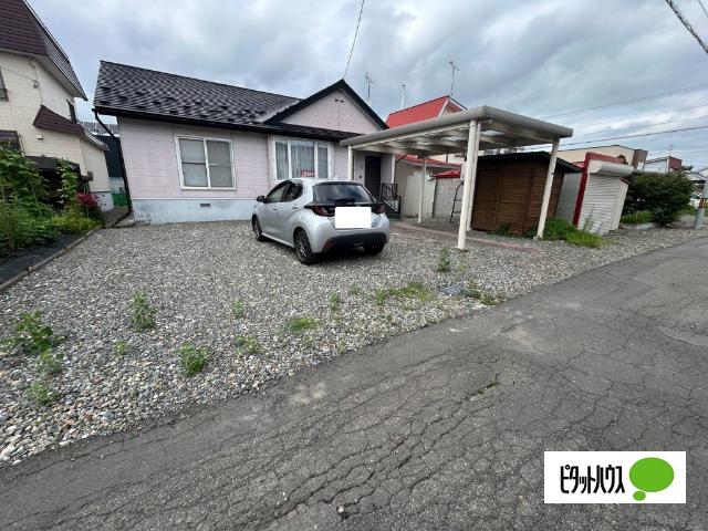 西13南33貸家（1） 駐車場