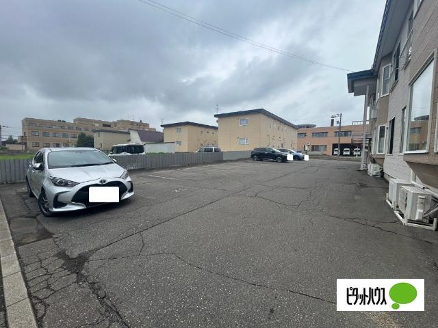 サニーサイド（203） 駐車場
