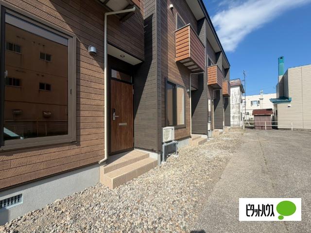 コンフォール豊岡（B） エントランス