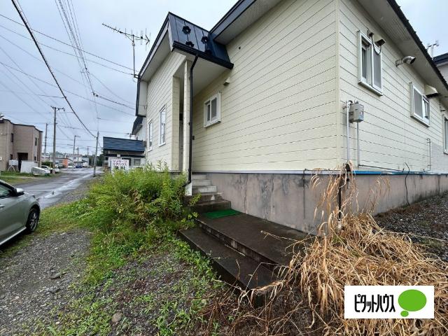 帯広市西十六条南一戸建 エントランス