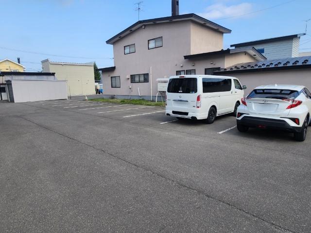 ハウスアバンセA棟（105） 駐車場