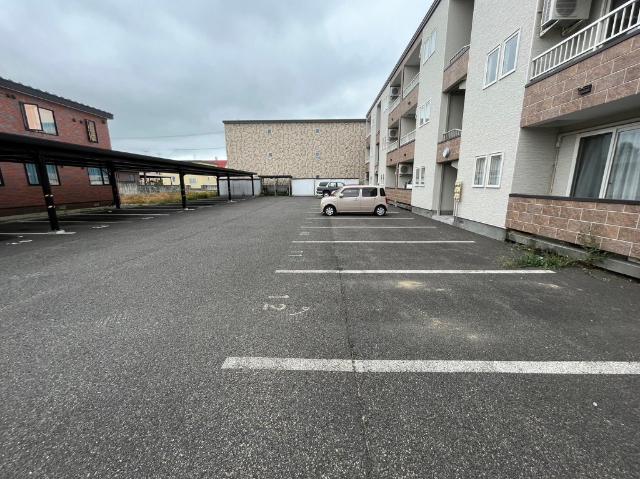 Fit lifeⅡ（フィットライフⅡ）（3-C） 駐車場