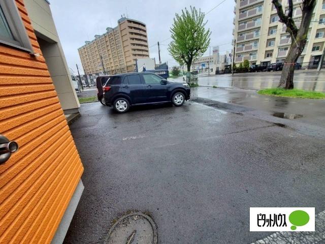 シンシア（201） 駐車場
