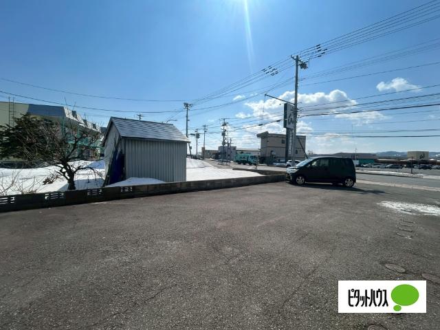 マイハウステンダネス（103） 駐車場