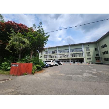 帯広市立帯広第八中学校：1616m