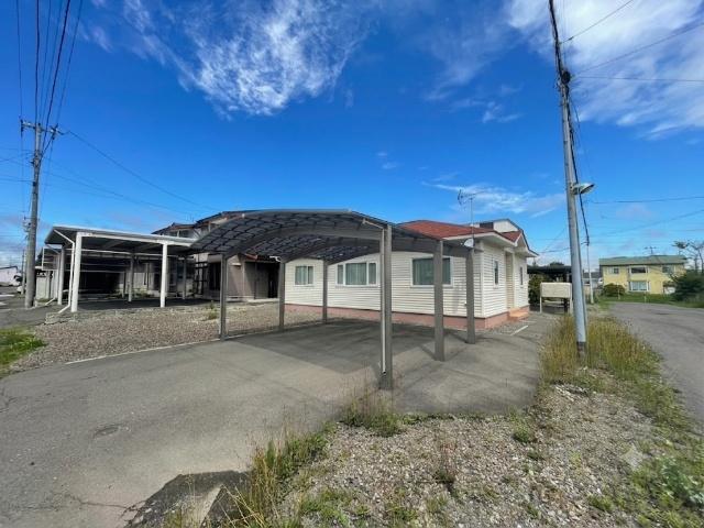 【価格改定】♪築１１年人気の平屋住宅♪西１７北２＿中古住宅 駐車場