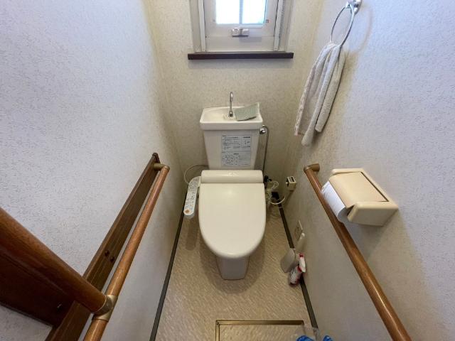 ※価格改定※♪南西角地♪西４南２８＿中古住宅 トイレ