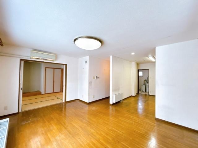 永山8条19丁目　戸建て リビング
