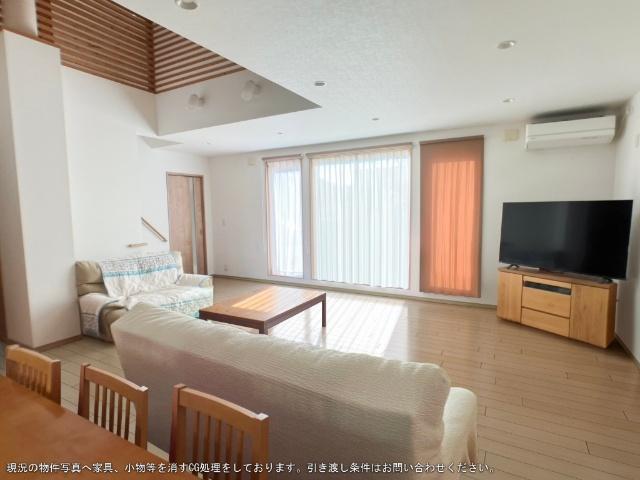 【価格改定】築12年♪　南東角地♪　大樹町緑町14_中古住宅 リビング