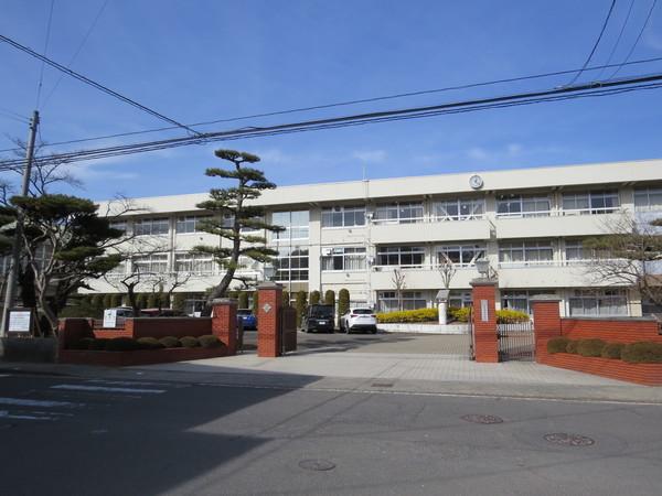 福島県立安達高校：960m