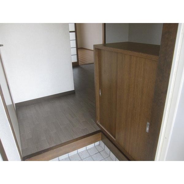 サザンクロス御山（A-G） 玄関