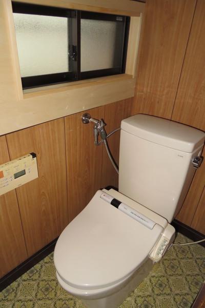福島市三河北町一戸建 トイレ
