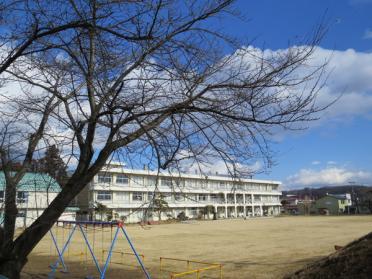 大玉村立大山小学校：495m