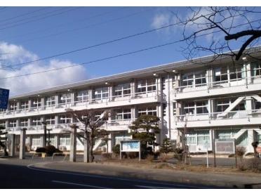 二本松市立二本松北小学校：1300m