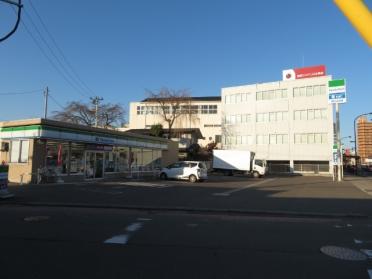 ファミリーマート福島北裡通店：325m