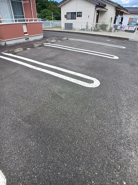 シャローン　シュル（203） 駐車場