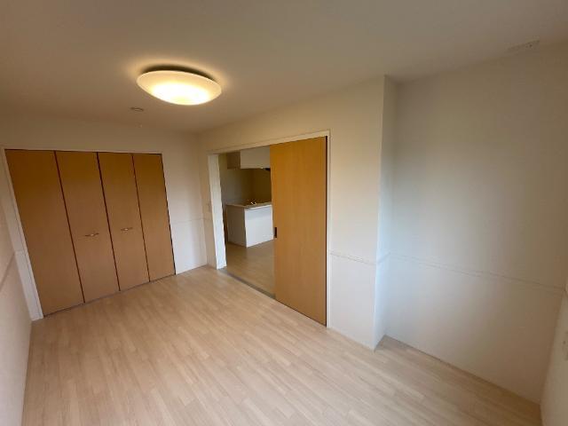 パープル 部屋画像