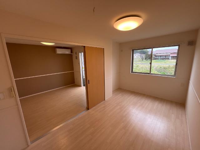 パープル 部屋画像