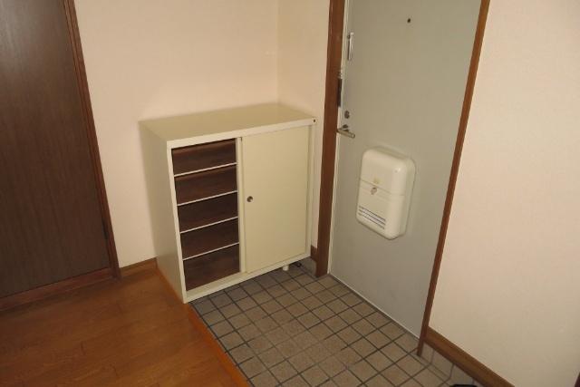 福島市永井川アパート 玄関