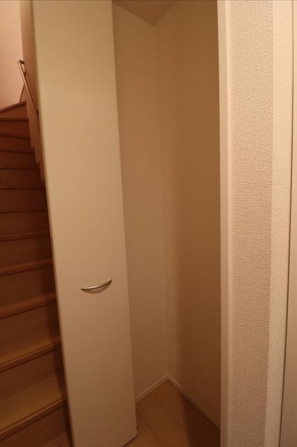 グラン・コンフォール わたすげ（202） 収納