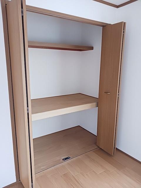 ドルフィンＳ（105） 収納