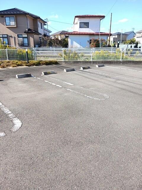 ベルフラット（205） 駐車場