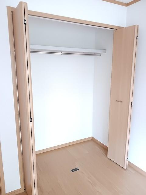 レジデンストーリン（105） 収納