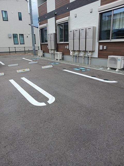 ベル・メゾン（106） 駐車場