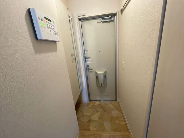 Ｄ−ｒｏｏｍ清水（101） 玄関
