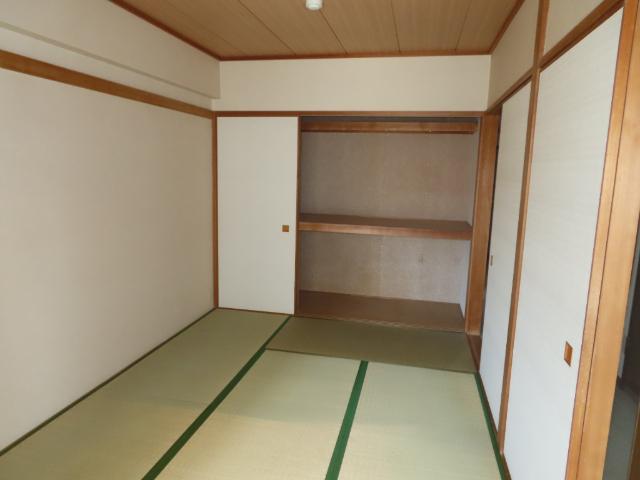 グランドムール松浪 収納