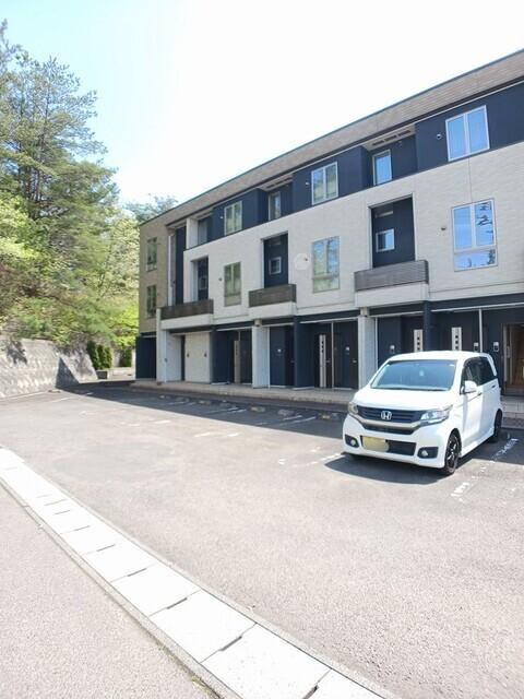 サンクレスティー（205） 駐車場