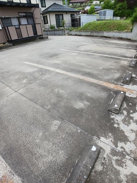 ガーデンヒルズⅡ（202） 駐車場