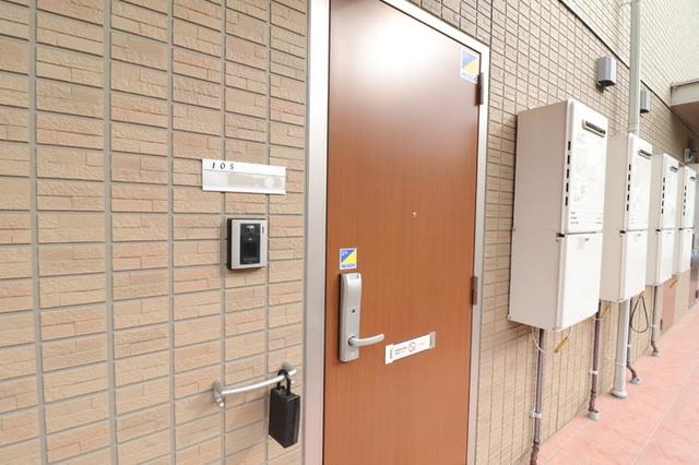 Ｄ−ｒｏｏｍ椿（105） 玄関