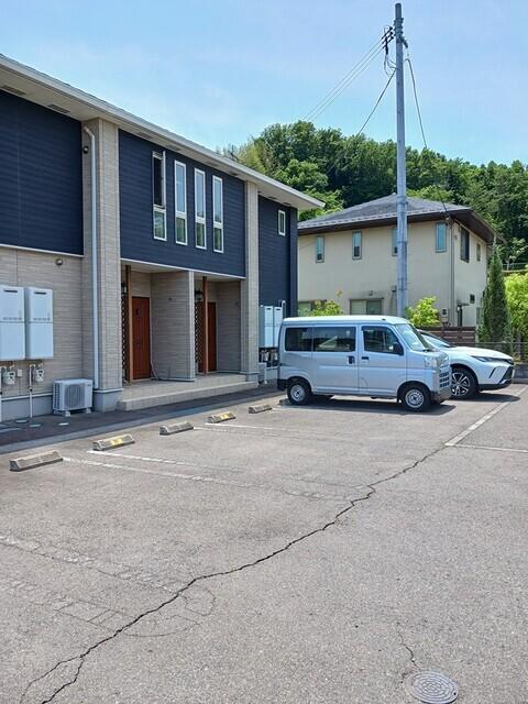 ベルカーサ（103） 駐車場