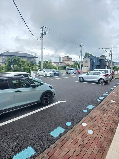 ベラカーサピッコロ（105） 駐車場