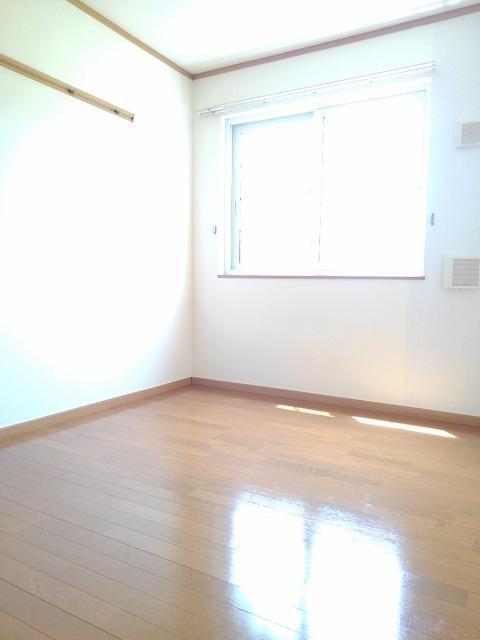 ヴィラ・サニーサイド（102） 室内