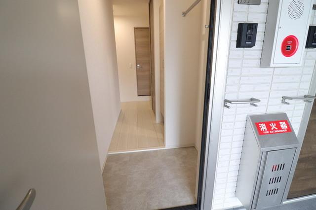 Ｄ−ＲＯＯＭ　野田町（302） 玄関