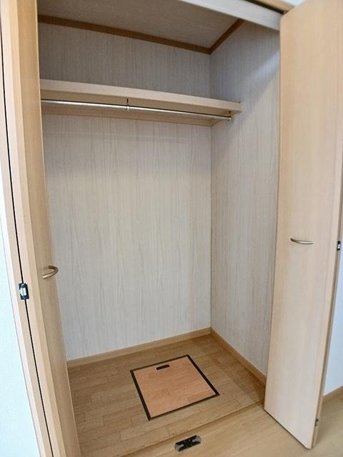 イーストガーデンＢ（101） 収納