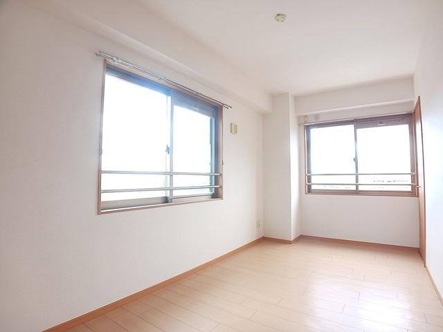 グランソレイユ西中央（701） 室内