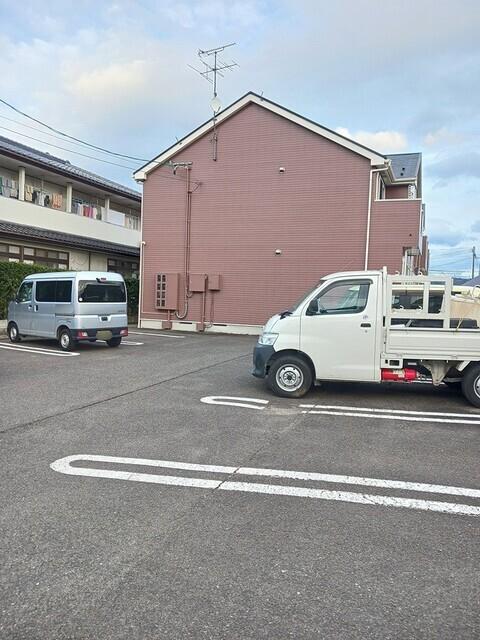 サウスガーデン（103） 駐車場