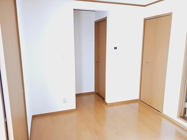フォレスト・グリーン（105） 室内