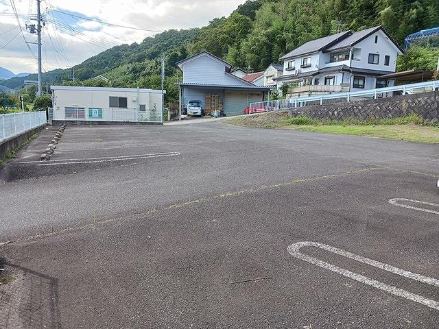 フォレスト・グリーン（105） 駐車場