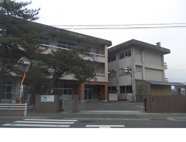 福島市立大森小学校：1300m
